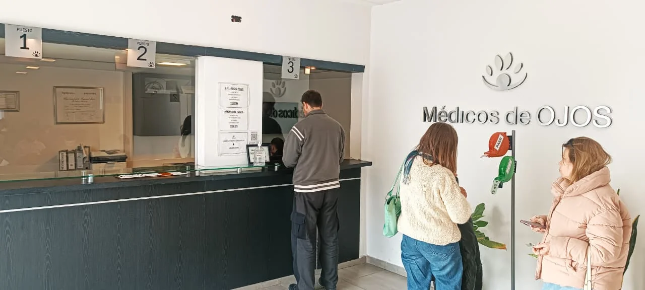 Recepción de Médicos de Ojos